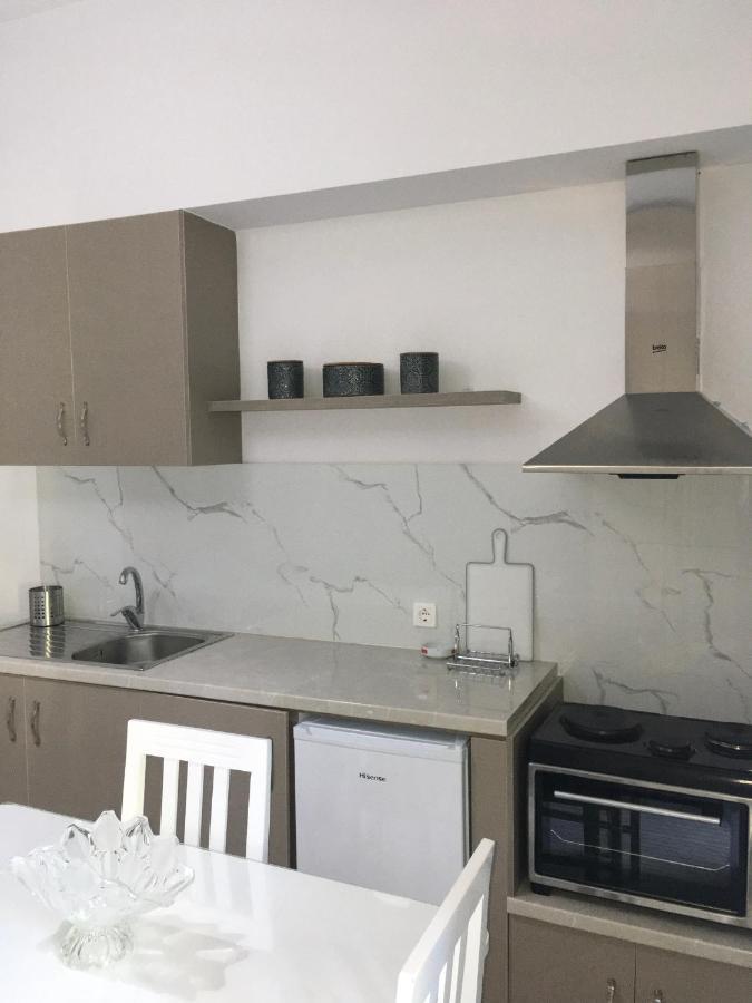 Lr Apartments Sarande Exterior photo