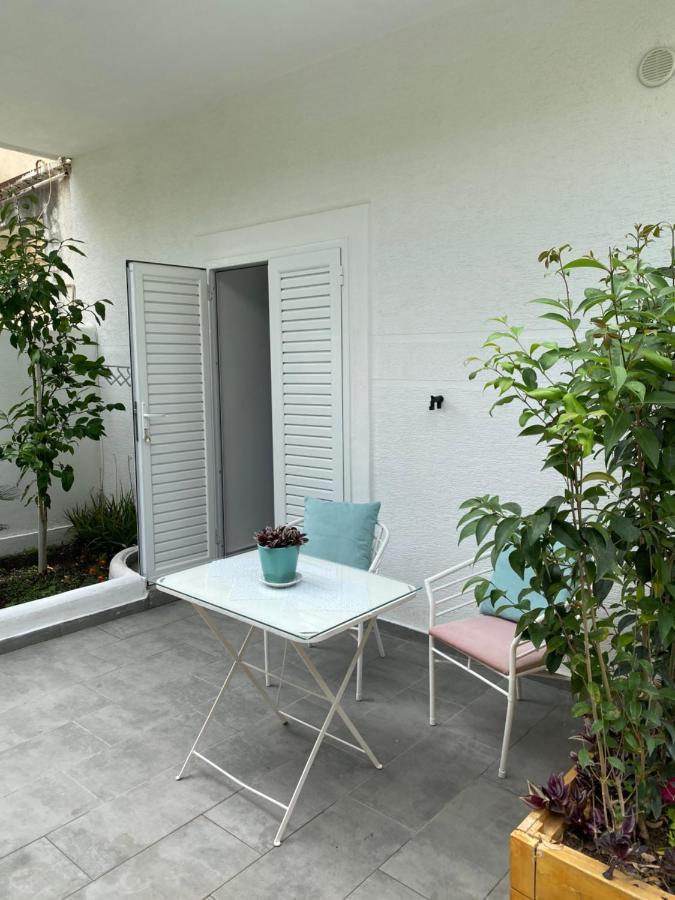 Lr Apartments Sarande Exterior photo