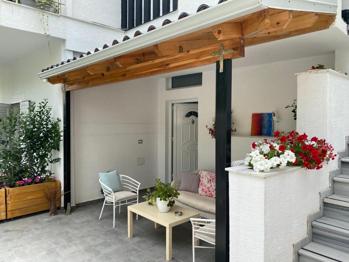 Lr Apartments Sarande Exterior photo
