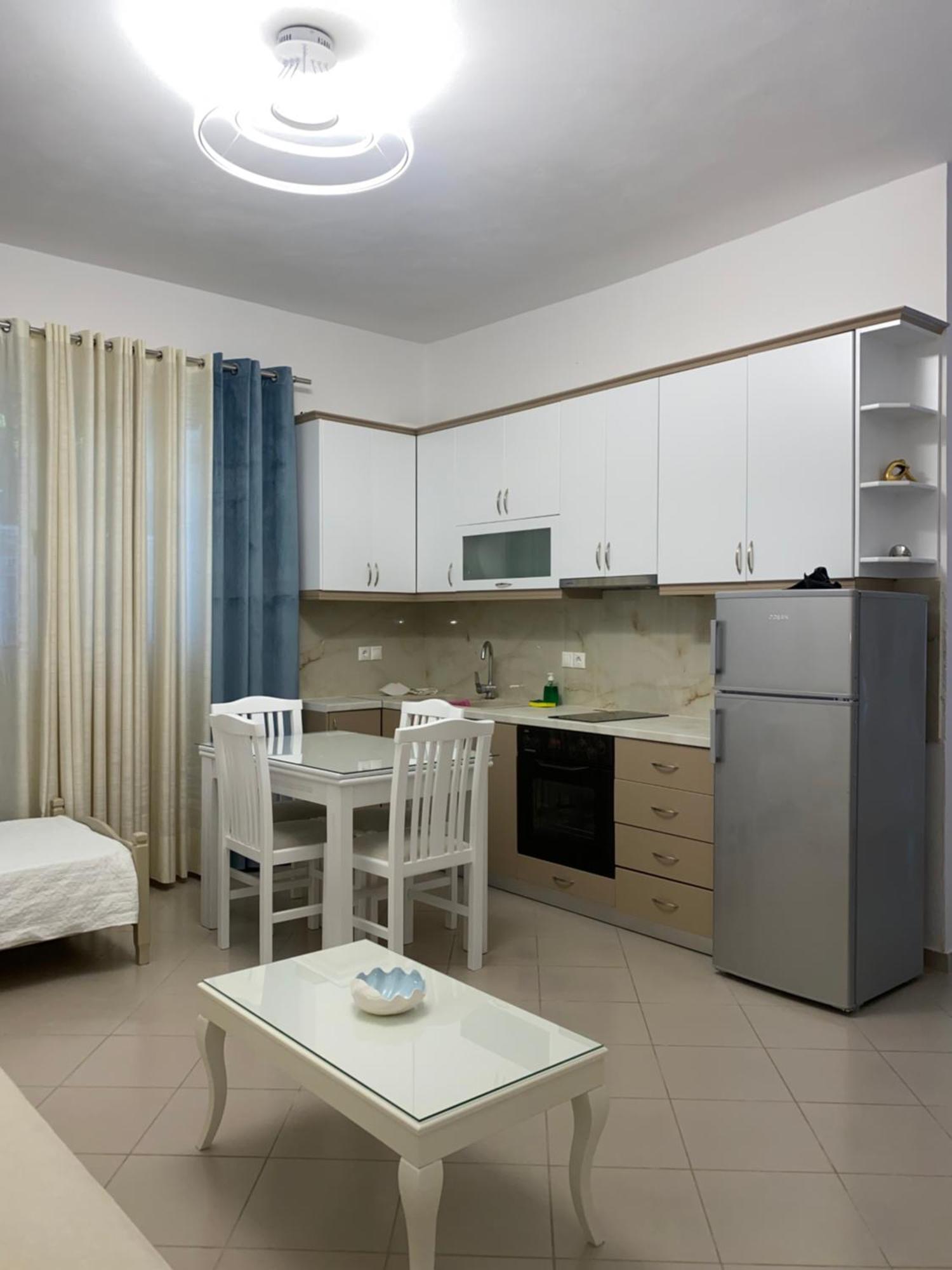 Lr Apartments Sarande Exterior photo